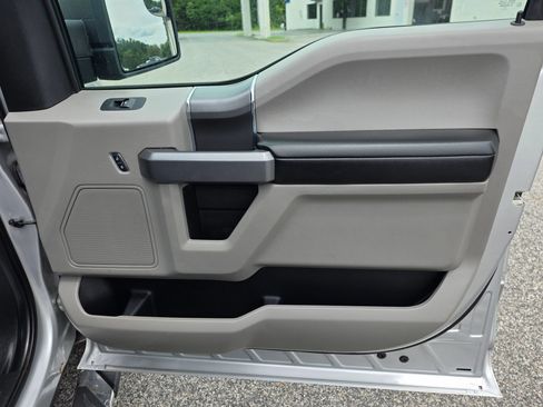 Used 2018 Ford F150 XLT w/ Equipment Group 302A Luxury AWD/4WD image 45