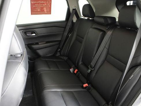 Certified 2026 Nissan Rogue SL FWD image 22