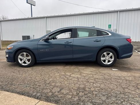Used 2024 Chevrolet Malibu LT image 3