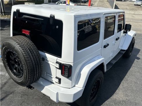 Used 2016 Jeep Wrangler Unlimited Sahara w/ Max Tow Package image 13