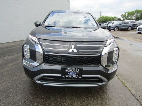 Used 2026 Mitsubishi Outlander SE FWD image 9