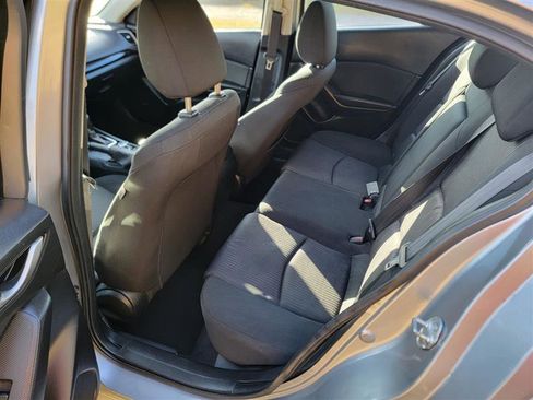 Used 2014 MAZDA MAZDA3 i Touring w/ Technology Package image 15