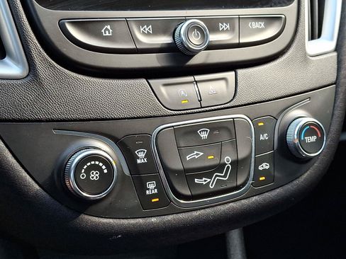 Used 2020 Chevrolet Malibu RS FWD image 16