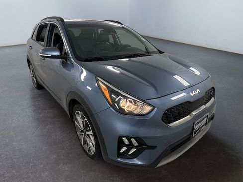 Used 2022 Kia Niro Touring Special Edition image 1