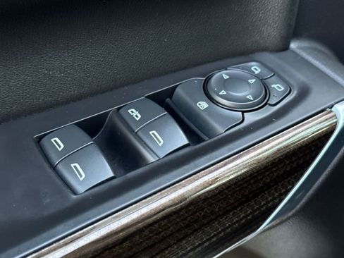 Used 2021 Chevrolet Silverado 1500 LT Trail Boss w/ Convenience Package II image 20