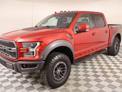 Used 2020 Ford F150 Raptor w/ Equipment Group 802A Luxury image 12