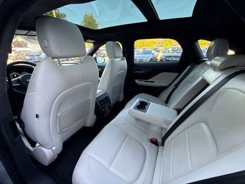 Used 2017 Jaguar F-PACE First Edition AWD/4WD image 36