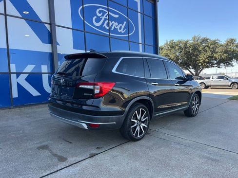Used 2019 Honda Pilot Touring image 8
