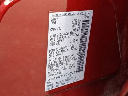 Used 2023 Nissan Pathfinder Platinum image 32