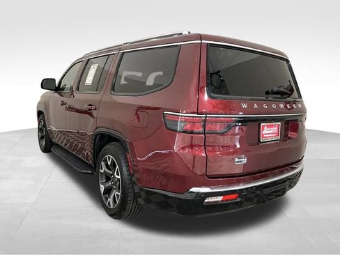 Used 2024 Jeep Wagoneer Series III AWD/4WD image 3