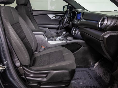 Used 2020 Chevrolet Blazer LT image 47