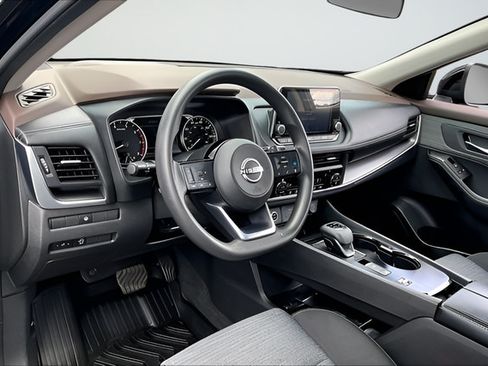 Certified 2023 Nissan Rogue SV FWD image 14
