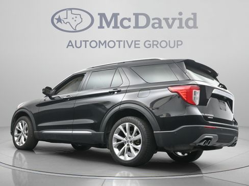 Used 2022 Ford Explorer Platinum w/ Equipment Group 601A AWD/4WD image 29