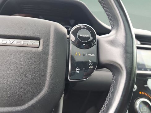 Used 2020 Land Rover Discovery Sport SE AWD/4WD image 25