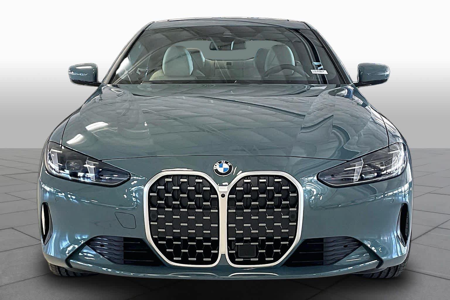 Used 2026 BMW 430i Coupe w/ Premium Package RWD image 3