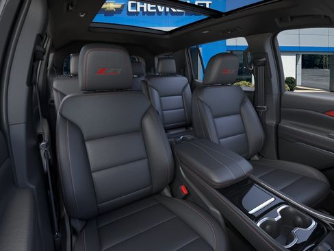 New 2026 Chevrolet Traverse Z71 w/ Enhanced Driving Package AWD/4WD image 16