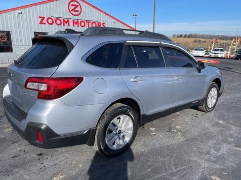 Used 2019 Subaru Outback 2.5i Premium w/ Popular Package #2 image 8