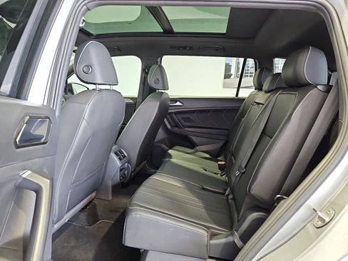 Certified 2023 Volkswagen Tiguan SE R-Line FWD image 10