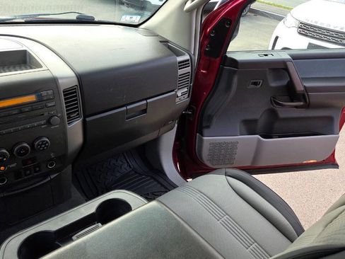 Used 2004 Nissan Titan SE w/ (Bed) Utility Bed Pkg AWD/4WD image 39
