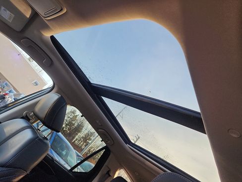 Used 2023 Honda Pilot Touring image 22