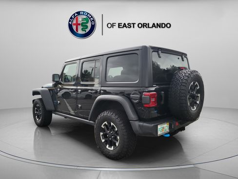 Used 2025 Jeep Wrangler Unlimited Rubicon 4xe w/ Convenience Group image 5