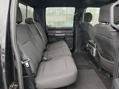 Used 2018 Ford F150 XLT w/ Equipment Group 302A Luxury image 12