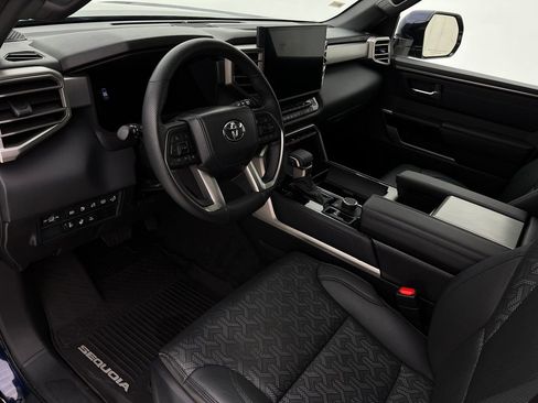 Used 2025 Toyota Sequoia Limited image 12