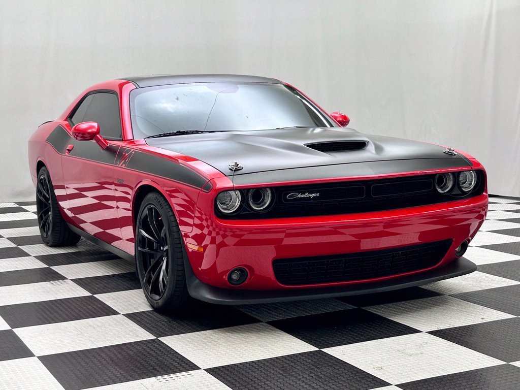 Certified 2017 Dodge Challenger T/A RWD image 2