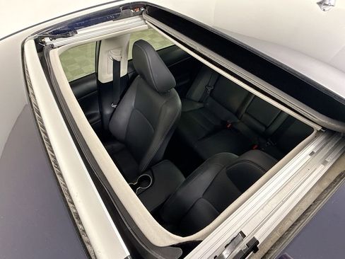 Used 2017 Lexus IS 200t image 21