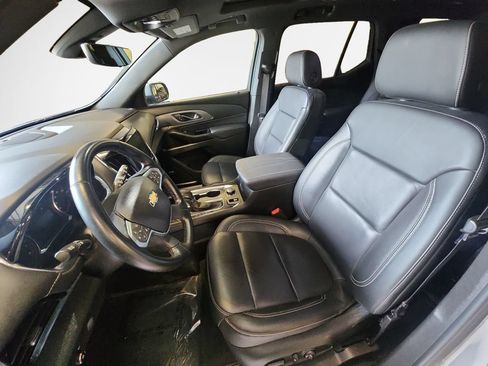 Certified 2023 Chevrolet Traverse LT w/ LT Premium Package AWD/4WD image 13