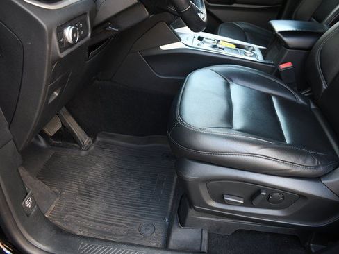 Used 2020 Ford Explorer XLT w/ Equipment Group 202A AWD/4WD image 15