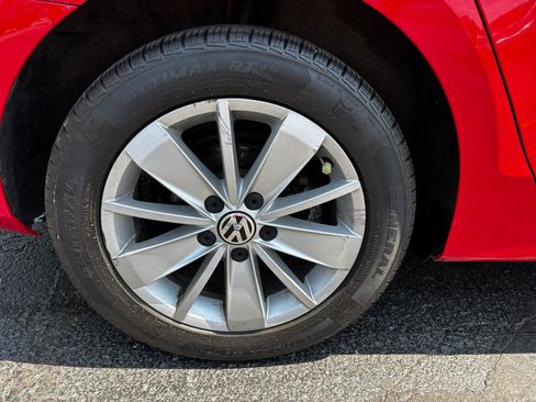 Used 2015 Volkswagen Jetta SE FWD image 9