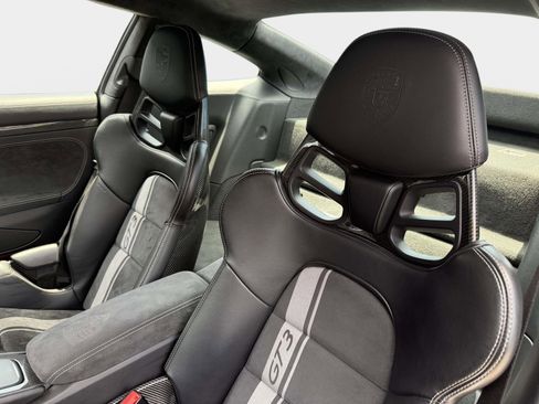 Used 2018 Porsche 911 GT3 RWD image 33