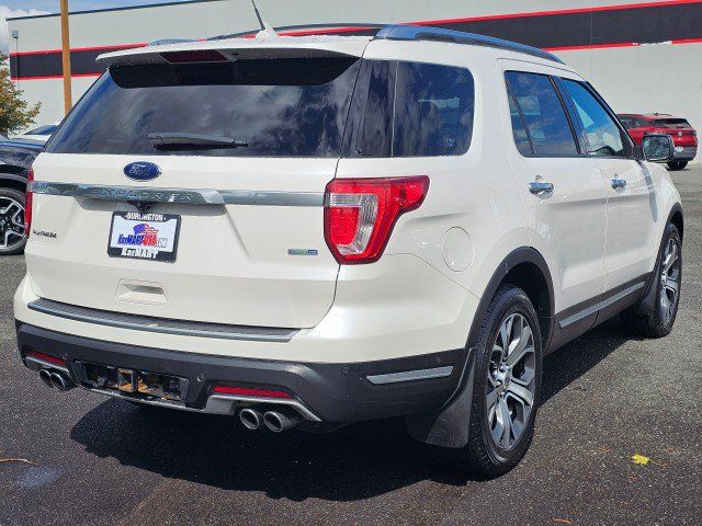 Used 2019 Ford Explorer Platinum AWD/4WD image 3