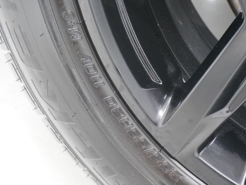 Used 2021 Chevrolet Traverse Premier w/ Redline Edition FWD image 33