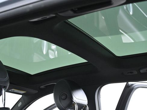 Used 2018 Mercedes-Benz GLC 300 4MATIC image 29