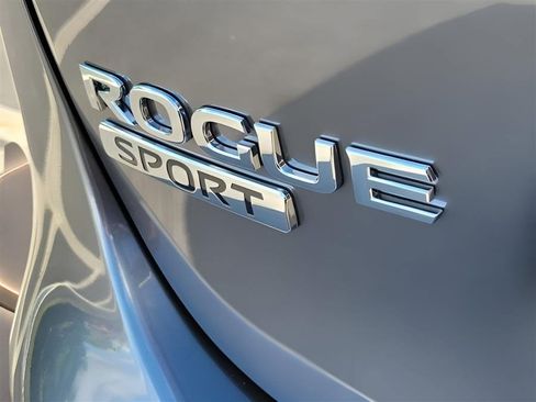 Used 2019 Nissan Rogue Sport SV w/ Technology Package FWD image 27