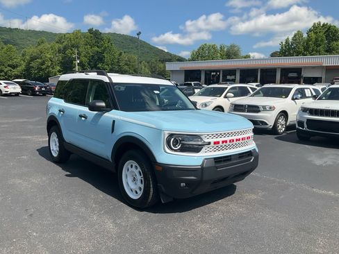 New 2026 Ford Bronco Sport Heritage w/ Convenience Package AWD/4WD image 3