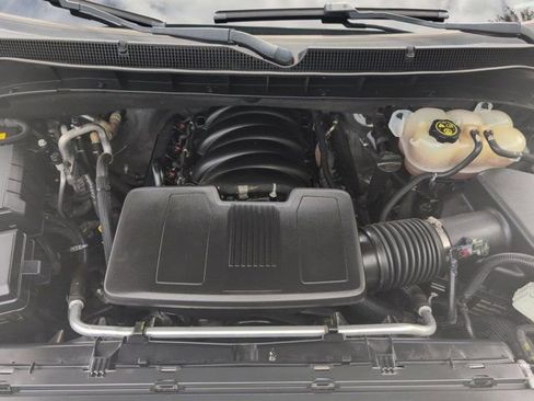 Used 2023 Chevrolet Suburban Premier image 35