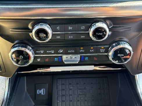 Used 2023 Ford F150 King Ranch w/ Equipment Group 601A High AWD/4WD image 32