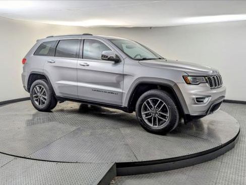 Used 2019 Jeep Grand Cherokee Limited w/ Luxury Group II image 10