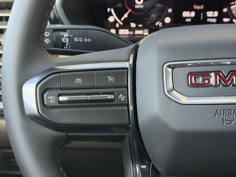 New 2026 GMC Canyon AT4 image 31