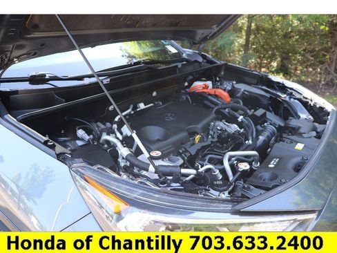 Used 2021 Toyota RAV4 SE w/ Weather & Moonroof Package AWD/4WD image 34
