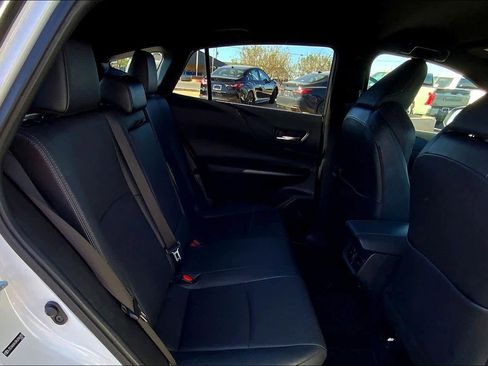 Used 2021 Toyota Venza XLE w/ Softex Package image 20