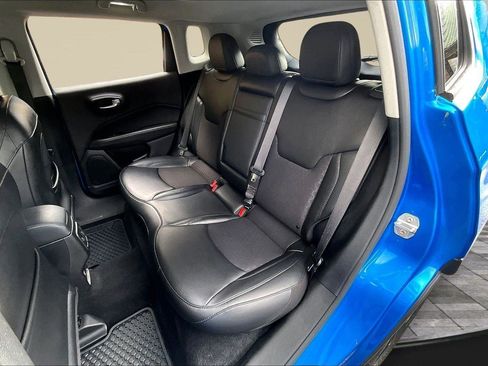 Used 2020 Jeep Compass Latitude image 27