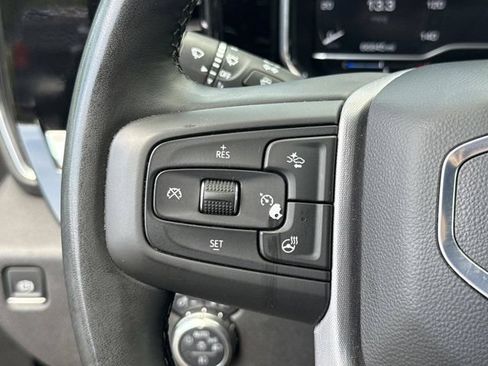 Used 2025 GMC Sierra 1500 SLT AWD/4WD image 32