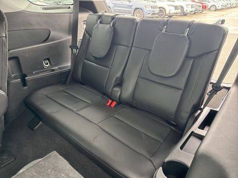 Certified 2024 Ford Explorer XLT w/ Equipment Group 202A image 13