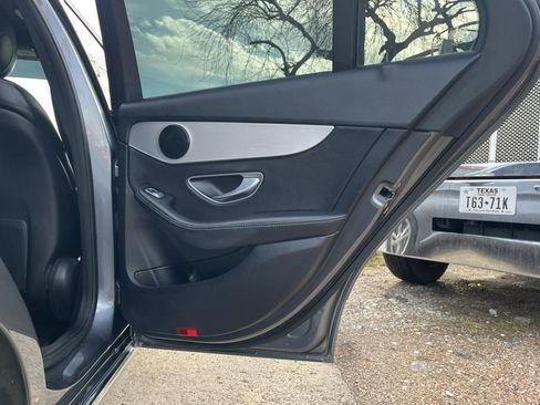 Used 2018 Mercedes-Benz C 300 Sedan image 23