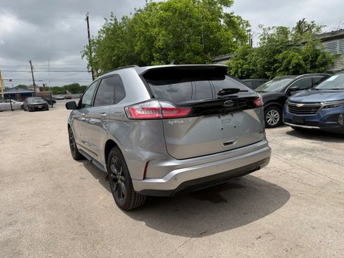Used 2022 Ford Edge SE w/ Black Appearance Package AWD/4WD image 7