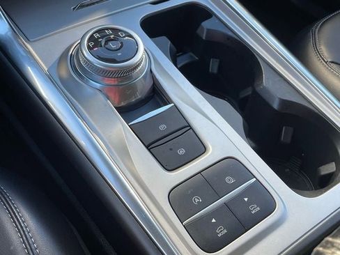 Used 2021 Ford Explorer XLT w/ Equipment Group 202A image 23